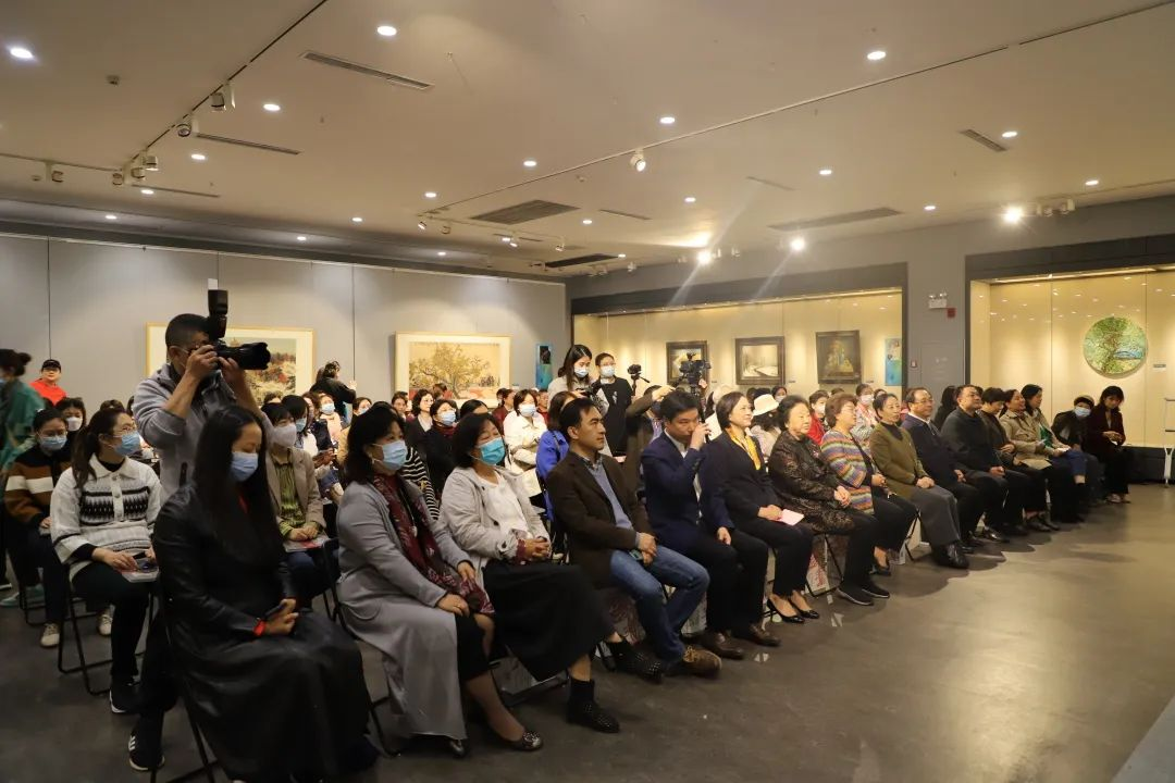 湖畔展讯 | 格物嘤鸣 ：中国女画家作品展今日“席卷”西太湖